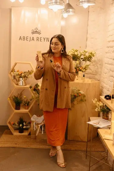 Frida Rivera nos platica sobre los usos cosméticos de la miel por Revista GW