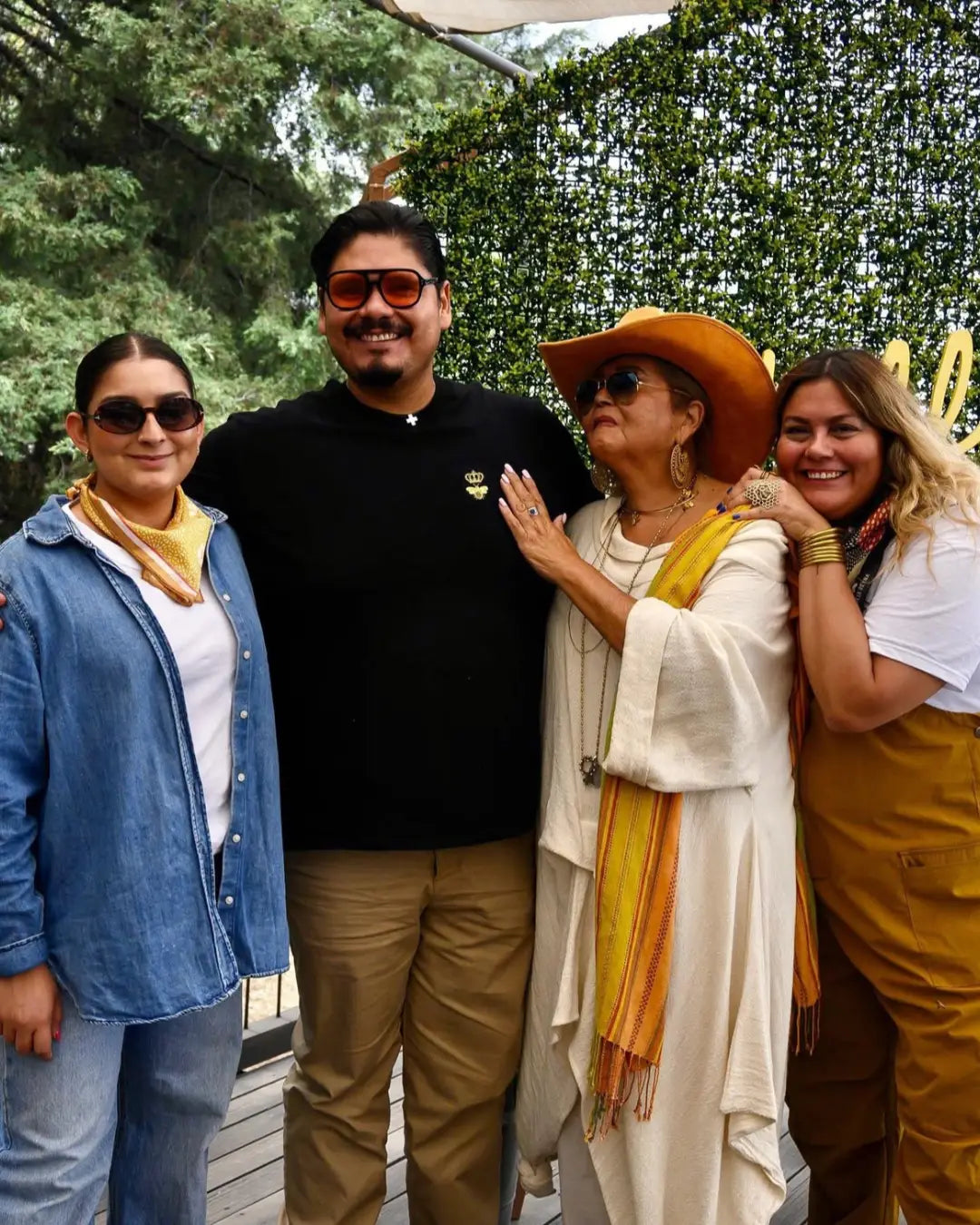 Abeja Reyna: Una historia de dulzura trabajo y futuro